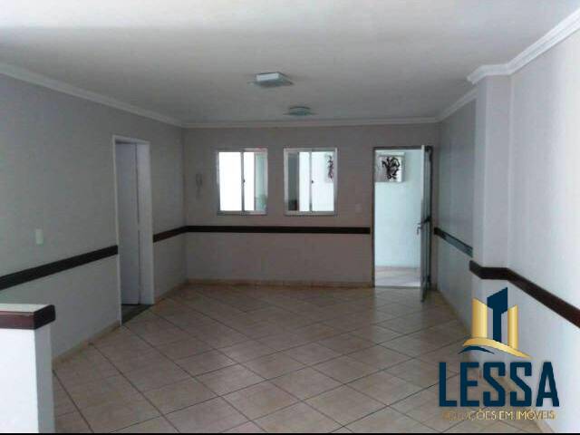 #199 - Apartamento para Venda em Campos dos Goytacazes - RJ