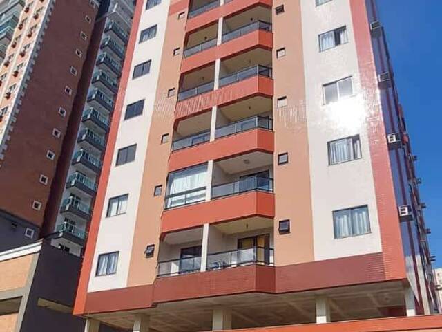 #313 - Apartamento para Venda em Campos dos Goytacazes - RJ